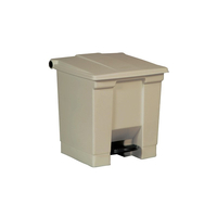 RUBBERMAID Collecteur à pédale 30,3 L - FG614300WHT