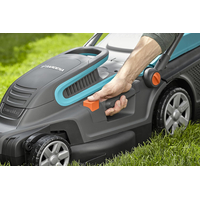 GARDENA Tondeuse PowerMax 1800/42 max 800 m2 - 05042-20