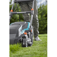 GARDENA Tondeuse PowerMax 1800/42 max 800 m2 - 05042-20