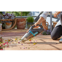 GARDENA Aspirateur a main d'exterieur EasyClean Li avec station de charge murale - 09340-20